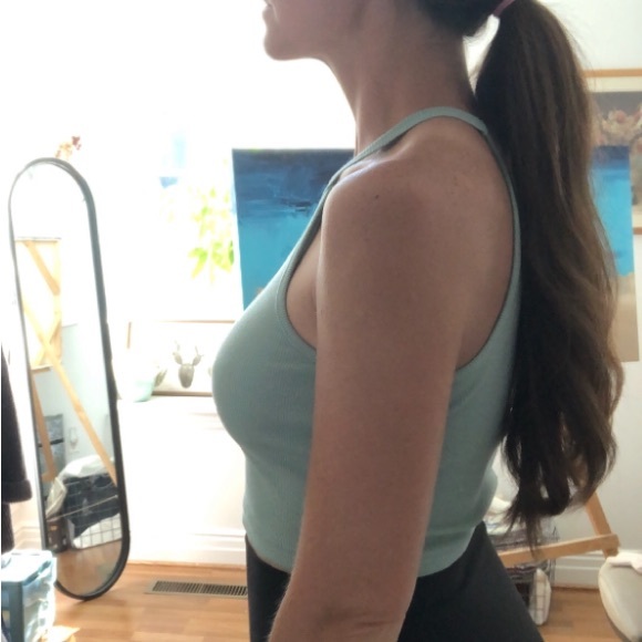 ✨High Neck Crop Top - Picture 2 of 5